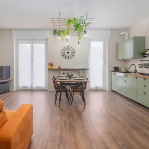 https://apt-casa-kind-new-milano.it-lombardy.com